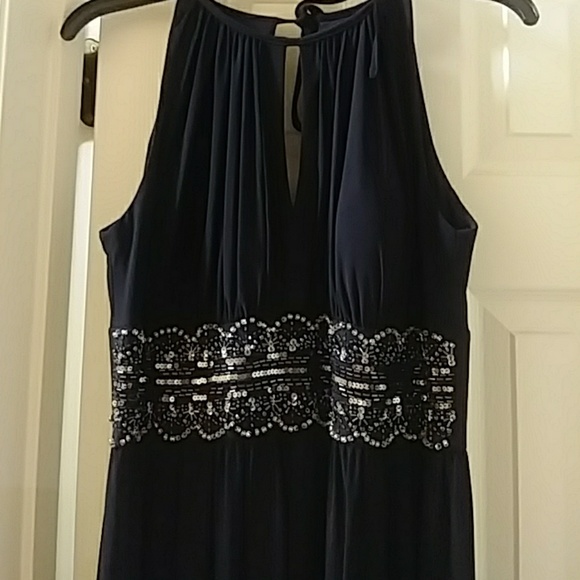 R & M Formal evening gown dress. Black size 8 - Picture 2 of 6